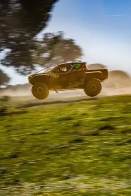 الراجحي يحقق إنجازاً تاريخياً في رالي البرتغال بتسجيل نقاط حاسمة