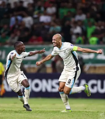 ثلاثي دوري روشن السعودي يدعم قائمة البرازيل في توقف مارس الدولي