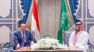 السيسي في الرياض: مصر تقف مع السعودية ضد أي تهديد لسيادتها في قمة استثنائية