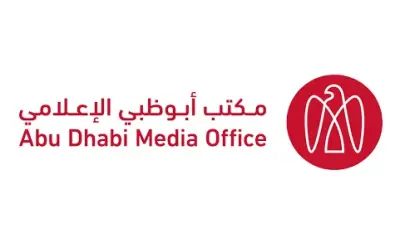 الإمارات تعرض شخصاً من الجنسية الهندية للإصابة نتيجة سقوط شظايا في منطقة الشوامخ