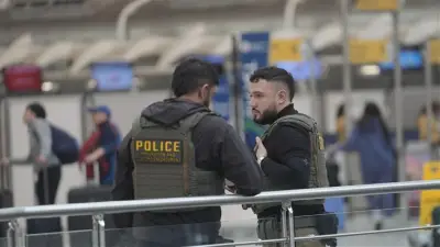 وكلاء الهجرة الأمريكيون ينتشرون في المطارات وسط أزمة الميزانية واستقالات الموظفين