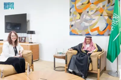 نائب وزير الخارجية السعودي يستقبل القائم بالأعمال الأمريكي في الرياض لبحث العلاقات الثنائية