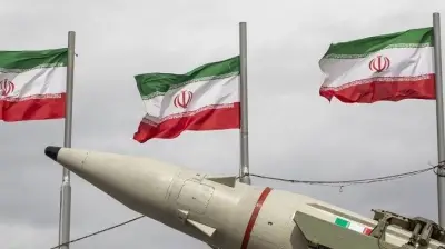 إيران تفرض شروطاً صارمة لوقف الحرب: إغلاق القواعد الأمريكية ورسوم عبور في هرمز