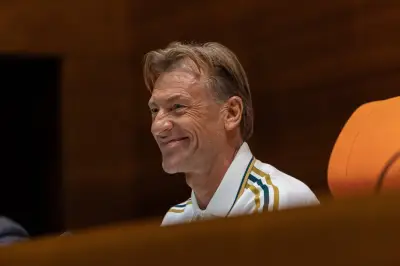 رينارد يعلن العقيدي حارسًا أول للمنتخب السعودي ويؤكد: الأداء هو المعيار الأساسي للاختيار