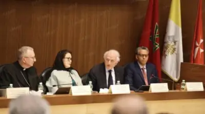 أزولاي في روما: الذكرى الخمسين للمغرب والفاتيكان تجسيد للتحول النوعي في العلاقات