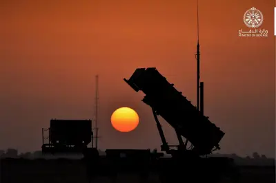 الدفاعات الجوية السعودية تعترض صواريخ وطائرات مسيرة فوق الرياض والشرقية