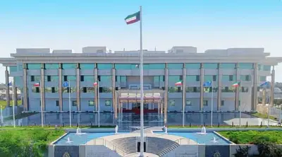 وزارة الداخلية الكويتية تنفي شائعات تهديد أمني في مجمع تجاري وتؤكد الأوضاع طبيعية