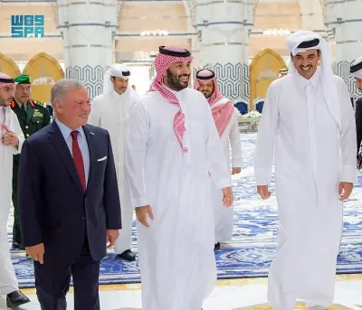 ولي العهد يودع أمير قطر وملك الأردن في مطار جدة
