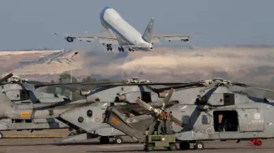 إيطاليا ترفض هبوط طائرات أمريكية في قاعدة سيجونيلا وتؤكد التزامها بالمعاهدات العسكرية