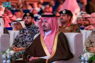 أمير المدينة المنورة يفتتح منتدى العمرة والزيارة الثالث ويؤكد على تطوير الخدمات الدينية