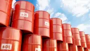 ارتفاع مفاجئ في مخزونات النفط الأمريكية: زيادة 6.56 مليون برميل أسبوعياً