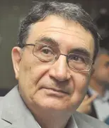 تحولات الطاقة والاقتصاد العالمي: الذكاء الاصطناعي يدفع نحو مصادر مستدامة والسيارات الكهربائية تواجه تحديات