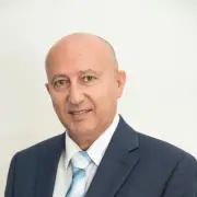 التضليل الرقمي: كيف تحولت شركات التأثير المأجورة إلى أسلحة جيوسياسية في عصر الذكاء الاصطناعي