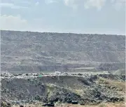 ولي العهد يوجه بحل أزمة الروائح الكريهة في مخططات مكة المكرمة