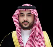 وزير الدفاع السعودي يجري اتصالاً هاتفياً مع رئيس الوزراء ووزير الدفاع الأردني