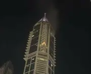 حطام اعتراض صاروخي يصيب برجًا في دبي مارينا دون إصابات