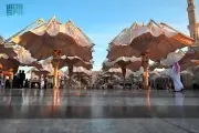 قباب المسجد النبوي والمظلات العملاقة تتحكم إلكترونياً لراحة المصلين والزوار