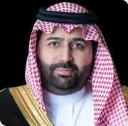 أمير جازان يوجه باستمرار العمل خلال إجازة عيد الفطر لضمان إنجاز المعاملات