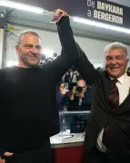 فيلك يكتب التاريخ: ورقة الفوز التي قسّمت ظهر فونت في انتخابات برشلونة