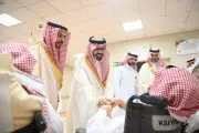 نائب أمير جازان يعايد نزلاء مركز التأهيل الشامل ويطلع على الخدمات الاجتماعية المقدمة لهم