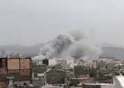 تحذيرات أمريكية للمواطنين في عُمان واستمرار الخطط العسكرية لواشنطن رغم المفاوضات