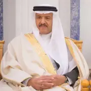 الأمير سلطان بن سلمان يعزي أسرة الدكتور حسن حجرة في وفاته