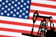 ارتفاع حاد في مخزونات النفط الخام الأمريكي يفوق التوقعات وتراجع في مخزون البنزين