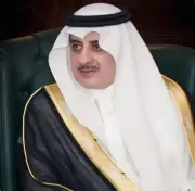 أمير تبوك يعزي وكيل إمارة المنطقة بوفاة شقيقته ويتمنى لها الرحمة والمغفرة