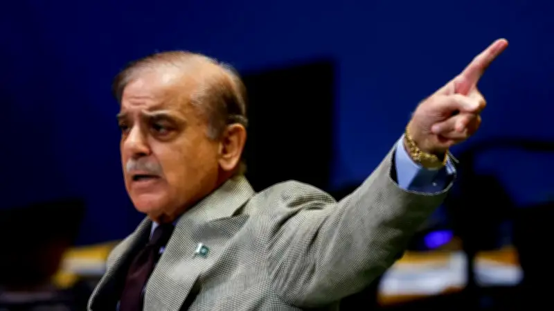 وزير التعليم يعلن عن إطلاق برنامج جديد لتعزيز مهارات الطلاب في مجالات العلوم والتكنولوجيا