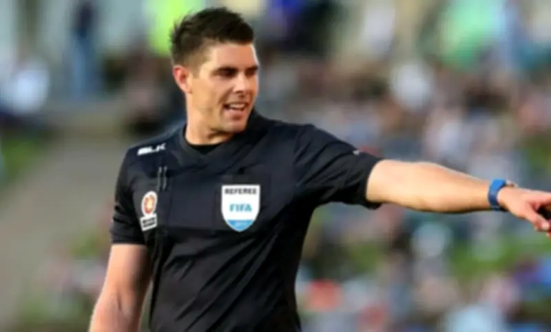 الحكم الأسترالي شون إيفانز يقود مواجهة الهلال والسد في دوري أبطال آسيا