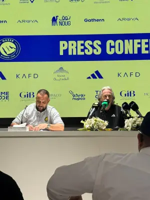 خيسوس: 13 لاعباً أجنبياً وراء قوة الأهلي في النخبة قبل مواجهة النصر