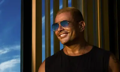 محكمة النقض تنظر طعن عمرو دياب في حادثة الصفع وتغريمه 200 جنيه