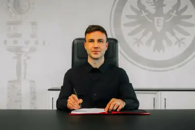 آينتراخت فرانكفورت يعلن تجديد عقد ماريو غوتزه لمدة موسمين إضافيين حتى 2028