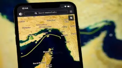 48 ساعة من الصمت القتالي تفرض قواعد ملاحية جديدة في مضيق هرمز