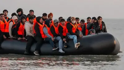 بريطانيا وفرنسا توقعان اتفاقية بقيمة 890 مليون دولار لوقف عبور المهاجرين عبر القنال الإنجليزي