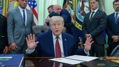 ترامب يحذر من انفجار 