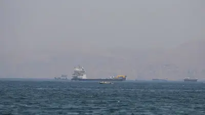 إيران تحتجز سفينتين في مضيق هرمز وتعلن أن الأمن خط أحمر وسط تعثر الوساطة الدولية