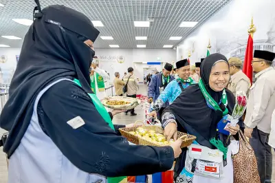 وصول أولى رحلات مبادرة «طريق مكة» من إندونيسيا إلى المدينة المنورة بحفاوة بالغة