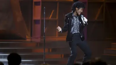 إطلاق فيلم مايكل جاكسون بعد تأجيل سنوات وسط جدل الإرث والاتهامات