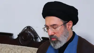 النظام الإيراني بين التخبط والمرشد المتواري والرئيس الهزيل