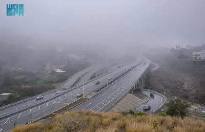 تحذير من أمطار متوسطة وسيول في الباحة حتى التاسعة مساءً