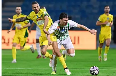 الخليج يتغلب على النجمة بثلاثية في دوري روشن