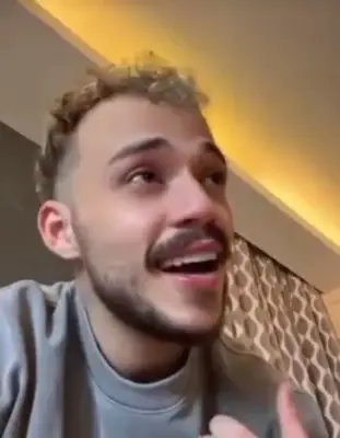 السيلاوي يرد على والده بعد التبرؤ: لم يرشدني بالشكل الكافي