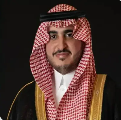 أمير الجوف الأمير فيصل بن نواف يعزي حمود الرويلي في وفاة والدته عبر اتصال هاتفي