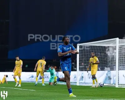 تعادل مثير بين الهلال والتعاون في دوري روشن السعودي للمحترفين