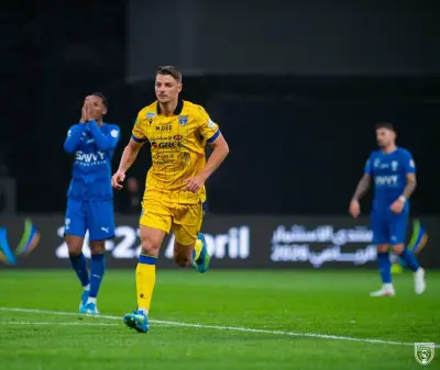 التعاون يوقف زحف الهلال بتعادل مثير في دوري روشن السعودي