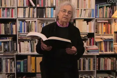 أدونيس يوضح: لا حسابات لي على وسائل التواصل إلا الواتساب فقط