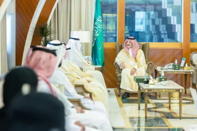 أمير الشرقية يستقبل رئيس جامعة حفر الباطن ويؤكد دعم القيادة للابتكار والكفاءات الوطنية