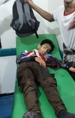جريمة حرب في تعز.. قناص حوثي يقتل طفلاً أمام شقيقته ويصيب الأسرة بفاجعة مروعة