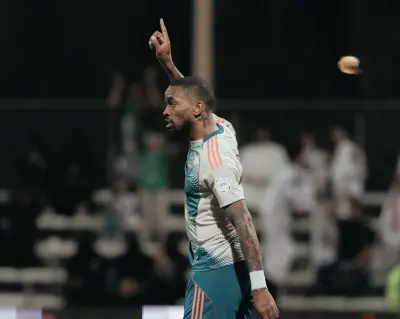 إيفان توني يفجر فضيحة تحكيمية: الحكم الرابع طلب من الأهلي التركيز على الآسيوية فقط